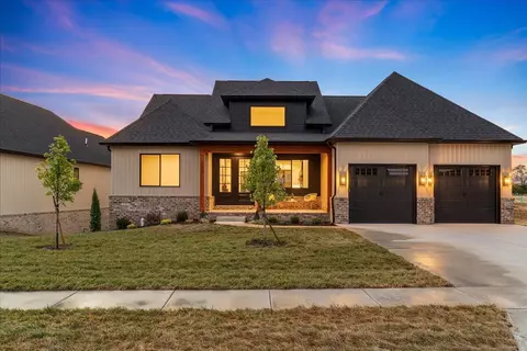 822 Edmonds Xing, Versailles, KY 40383