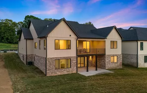 822 Edmonds Xing, Versailles, KY 40383 photo 6