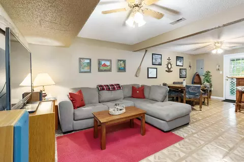 Living - 52 Placid Way, Burnside, KY 42519 photo 8 of 9
