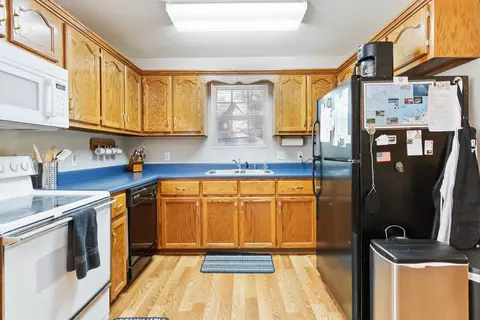 Kitchen - 52 Placid Way, Burnside, KY 42519 photo 3 of 11
