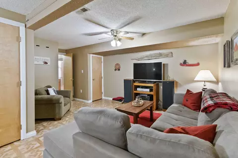 Living - 52 Placid Way, Burnside, KY 42519 photo 7 of 9