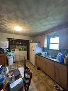 57 Peach St, New Haven, KY 40051