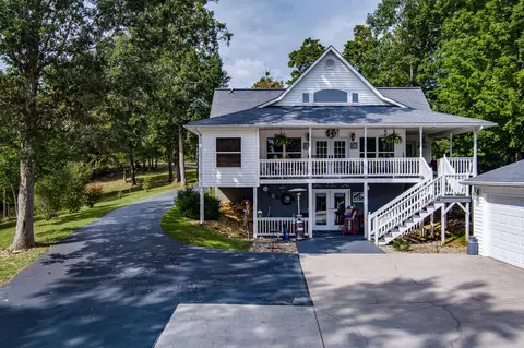 478 Aaron Ridge Rd, Albany, KY 42602