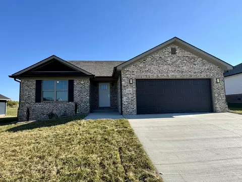 149 Stillwater Dr, Berea, KY 40403