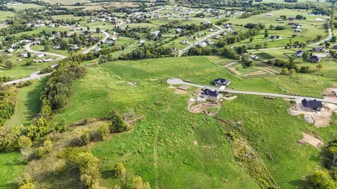 321 Fazio Dr, Berea, KY 40403