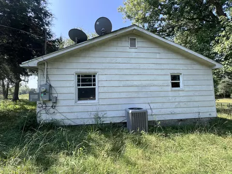 Exterior - 128 Hutton Ln, Corbin, KY 40701 photo 2 of 12
