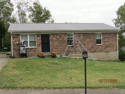 206 Kelly St, Paris, KY 40361