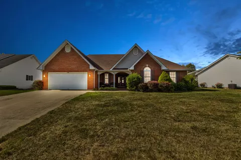 613 Arrowhead Trl, Mount Sterling, KY 40353