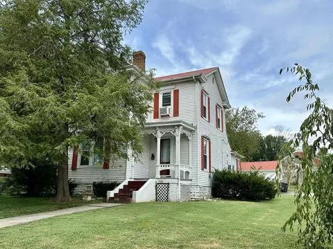 302 Danville St, Lancaster, KY 40444