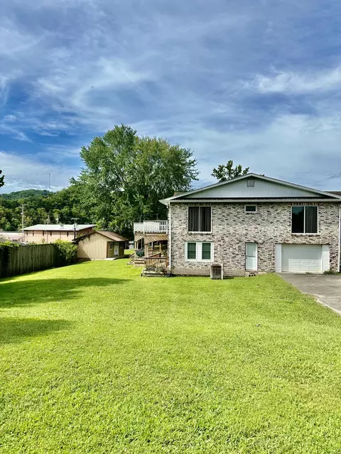36 Blake Dr, Jackson, KY 41339 photo 11