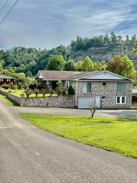 36 Blake Dr, Jackson, KY 41339 photo 7