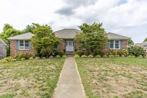 204 Hawthorne Dr, Nicholasville, KY 40356