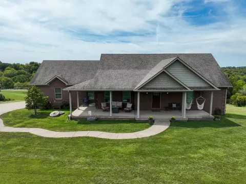 610 Holladay Ln, Waco, KY 40385