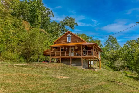 4150 Winchester Rd, Irvine, KY 40336
