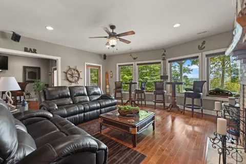 Living - 155 Jody Dr, Nancy, KY 42544 photo 9 of 9