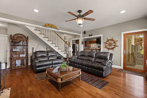 Living - 155 Jody Dr, Nancy, KY 42544 photo 7 of 9