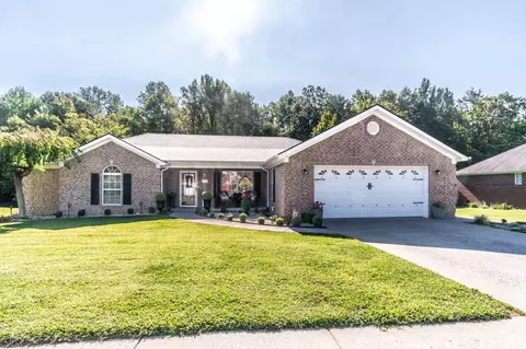 1013 Burnell Dr, Berea, KY 40403