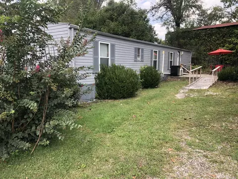 1250 Old Crab Orchard Rd, East Bernstadt, KY 40729