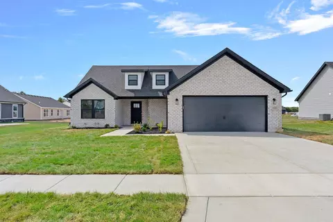 122 Choctaw Trl, Richmond, KY 40475