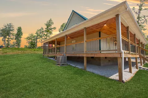 324 Pumpkin Creek Cir, Jamestown, KY 42629