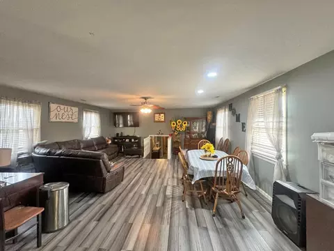 248 Parrish Ave, Paris, KY 40361 photo 10