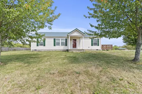 422 Eals Ln, Cynthiana, KY 41031