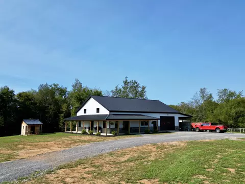 261 Chapman Rd, Edmonton, KY 42129