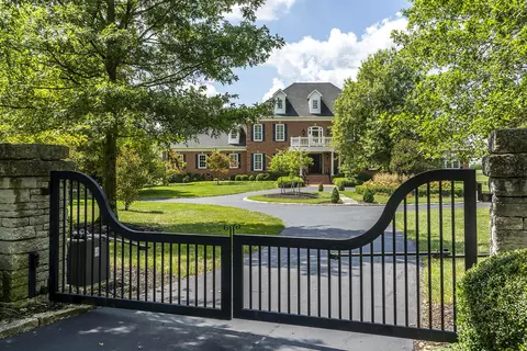 1750 Sahalee Dr, Lexington, KY 40511