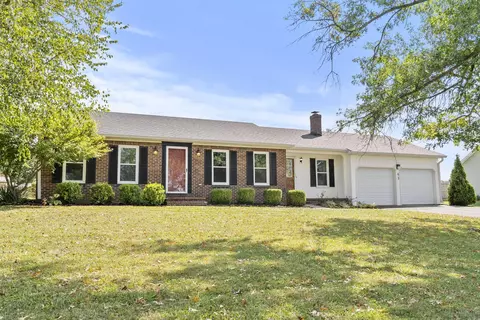 93 Long Branch Dr, Lancaster, KY 40444