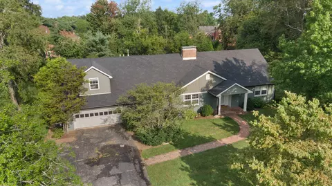 1253 Standish Way, Lexington, KY 40504
