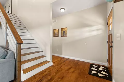 Entry Way - 655 Stringtown Rd, Paris, KY 40361 photo 4 of 10