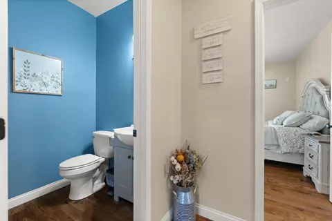 Entry Way - 655 Stringtown Rd, Paris, KY 40361 photo 7 of 10