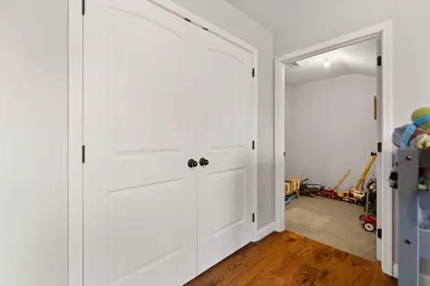 Entry Way - 655 Stringtown Rd, Paris, KY 40361 photo 8 of 10