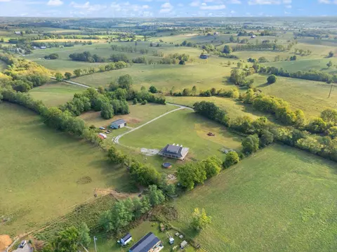 View/Area - 655 Stringtown Rd, Paris, KY 40361 photo 8 of 9