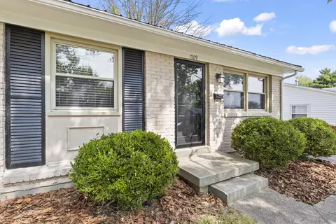 1709 Charleston Ct, Lexington, KY 40505