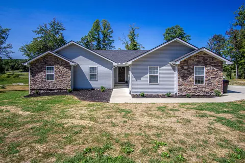 176 Twin Ponds Rd, Corbin, KY 40701
