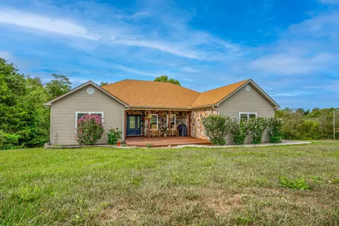 1672 Sugar Creek Rd, Lancaster, KY 40444