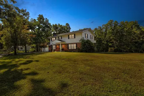 373 Circle Dr, Morehead, KY 40351 photo 2