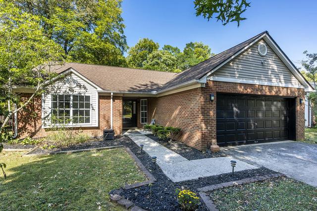 825 Ridgebrook Rd, Lexington, KY 40509