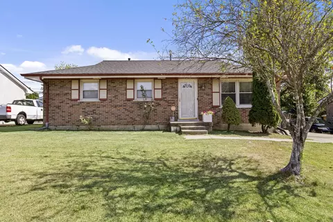 469 Peachtree Rd, Lexington, KY 40509