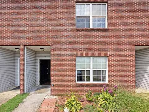 140 Eagle Nest Dr, Nicholasville, KY 40356