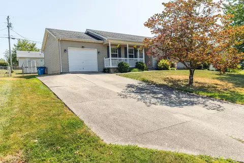 122 Brookshire Dr, Danville, KY 40422