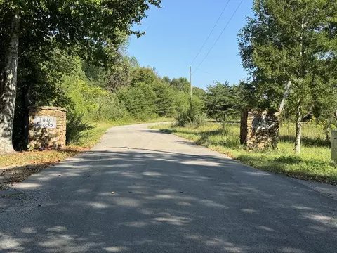 26 Twin Creeks Ests, Jamestown, KY 42629