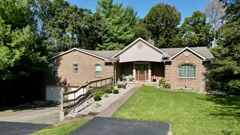 84 Lakeview Dr, Jamestown, KY 42629