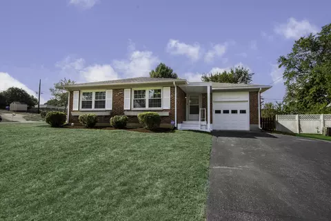 750 Sandpiper Ct, Lexington, KY 40505