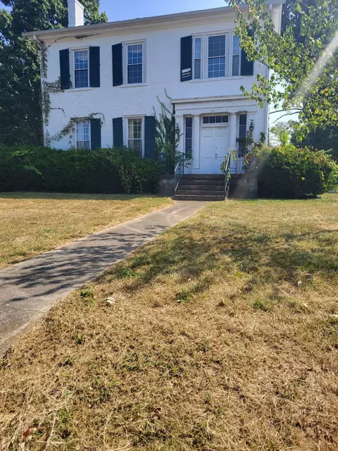 115 Woodland Ave, Harrodsburg, KY 40330
