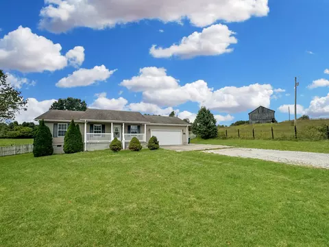 4181 Scaffold Cane Rd, Mount Vernon, KY 40456