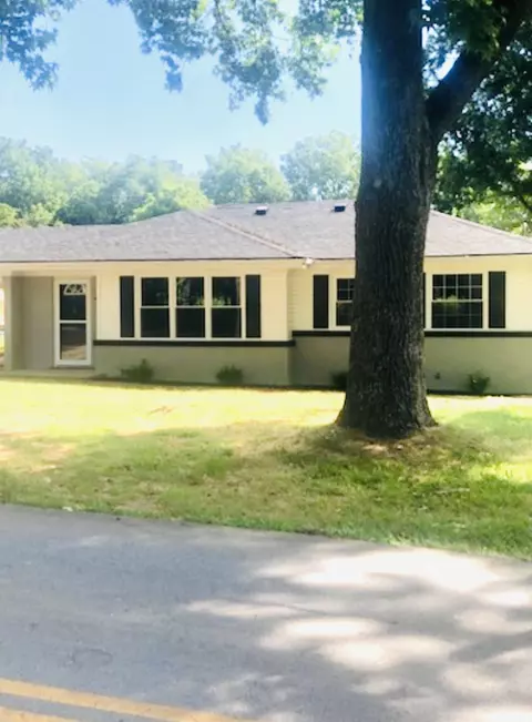 130 Millersburg Cynthiana Rd, Paris, KY 40361