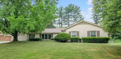 624 Raintree Rd, Lexington, KY 40502