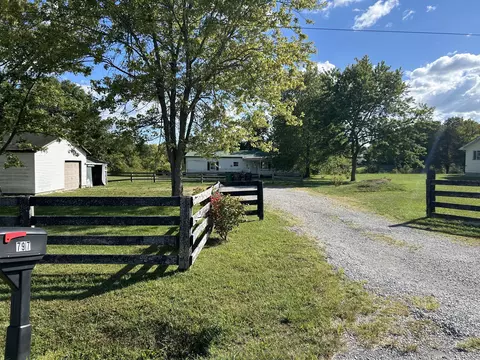797 Concord Rd, Richmond, KY 40475